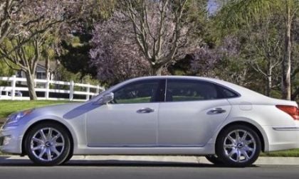 The 2012 Hyundai Equus from the side
