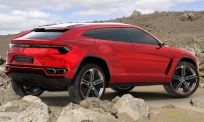 The rear end of the new Lamborghini Urus SUV