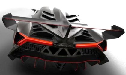 The rear end of the Lamborghini Veneno LP740-4