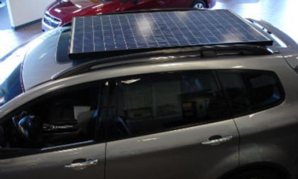 Solar panels on Subaru Tribeca 