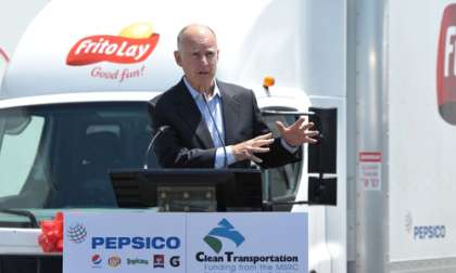 Gov. Jerry Brown & Frito Lay electric trucks
