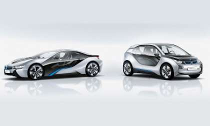 BMW will unveil a new i4 car at the LA Auto Show