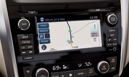 2013 Nissan Altima sedan with NissanConnect Navigation