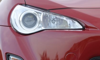2013 Scion FR-S has projector beam headlights