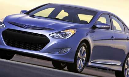 Hyundai Sonata sales crack 200,000 for first time.