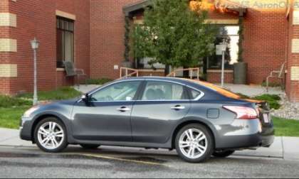 2013 Nissan Altima 3.5 SL by Aaron Turpen