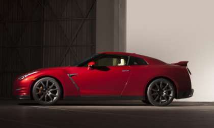 2015 Nissan GT-R in red