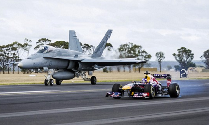 Infiniti F1 vs F-18