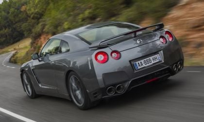 Nissan GT-R rushing