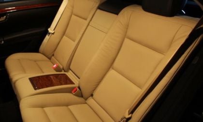 Mercedes-Benz's new active seat belt technology