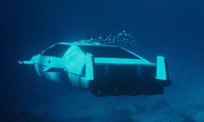 James Bond Lotus Esprit submarine car