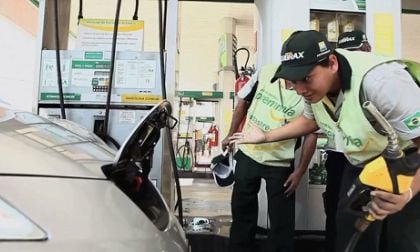 2013 Nissan Leaf at Gas Station