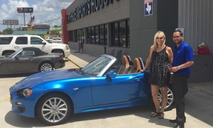The reviews are in on the 2017 Fiat 124 Spider.  Here is what the critics say.