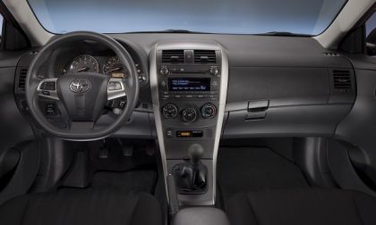 2104 Toyota Corolla stops carjackers