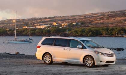 2015 Toyota Sienna named best 3-row for families