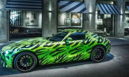 2015 Dodge Hellcat can’t compete with the 2015 Mercedes AMG GT [video]