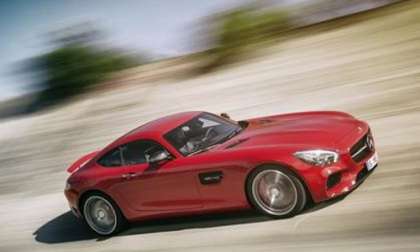 How does the new 2016 Mercedes AMG GT line up next to the Porsche 911?