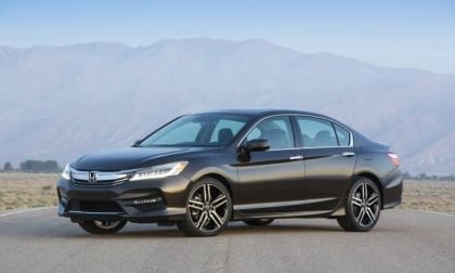 2016-Honda_Accord-Sedan