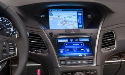 2016_Acura_RLX_Hybrid_Advance