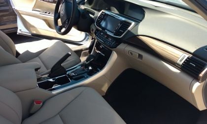 2017_Honda_Accord_Hybrid