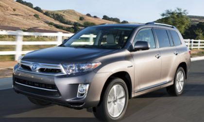 The 2012 Toyota Highlander Hybrid gets 20/25 mpg. Photo courtesy of Toyota. 