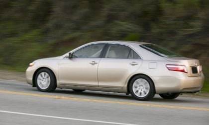 2008 Toyota camry hybrid beige driving