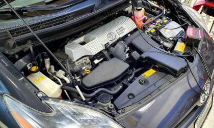 2014 Toyota Prius Engine Bay 
