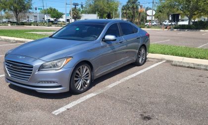 2015 Hyundai Genesis sedan 5.0 V-8 