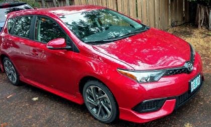 2017_Toyota_Corolla_iM