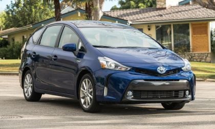 2017 Toyota Prius Blue Model V