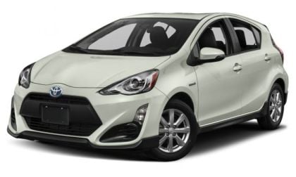 2018 Toyota Prius C White Hatchback Front View 1200x900 size