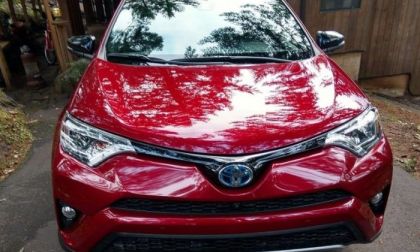 2018_Toyota_RAV4_Hybrid_McCants