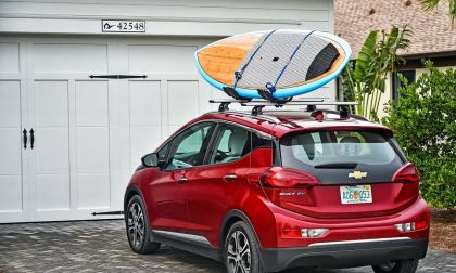 Chevy dealers offer heavy discounts on Bolt EV.