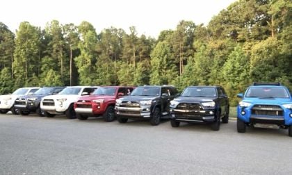 2019 Toyota 4Runner cars on a dealer parking lot