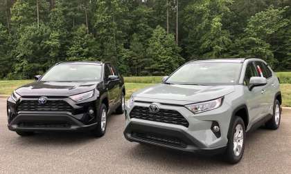2019 Toyota RAV4 Hybrid vs Gasoline MPG and Advantages