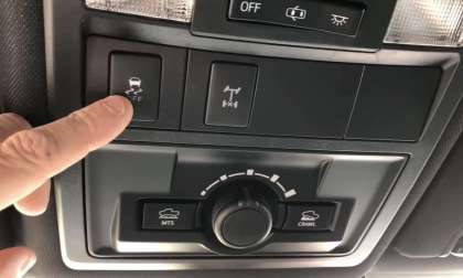 2019 Toyota Tacoma Traction Buttons
