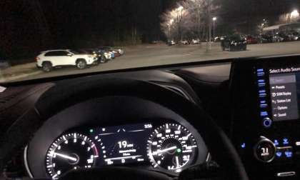 2020 Toyota Highlander XLE multi-information display night view