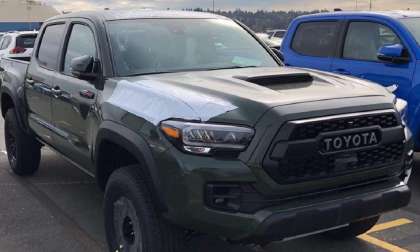 2020 Toyota Tacoma TRD Pro Army Green front end profile