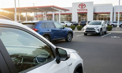 2021 Toyota RAV4 & 2025 RAV4 Hybrid