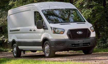 https://media.ford.com/content/fordmedia/fna/us/en/permalink.html/content/dam/fordmedia/North%20America/US/product/2021/transit/2021-Transit-pass-on-road.jpg