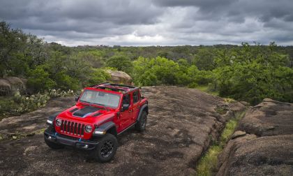 2021 Jeep Wrangler 4xe Wins as Best 4x4