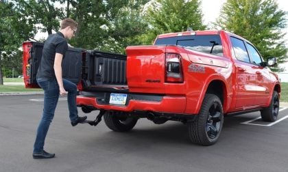 2020 Ram 1500 Retractable Mopar Tailgate Step