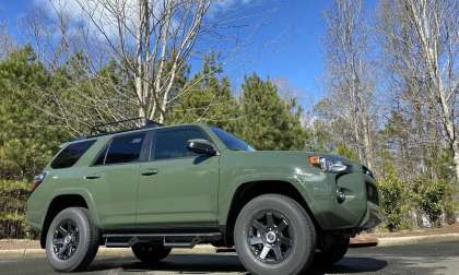 2021 Toyota 4Runner Trail Edition Army Green profile view front end