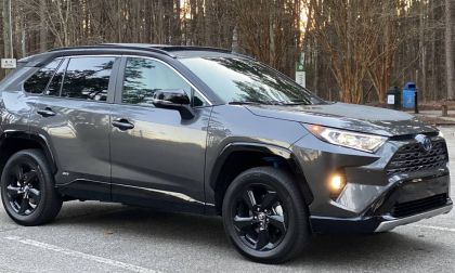 2021 Toyota RAV4 XSE Hybrid Magnetic Gray Metallic Profile view front end