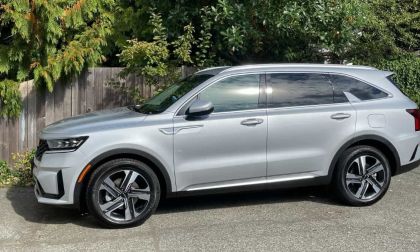 2022 Kia Sorento PHEV in silver