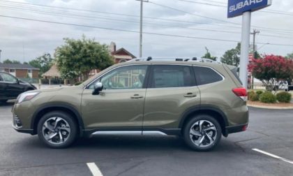2022 Subaru Forester, 2022 Subaru Outback