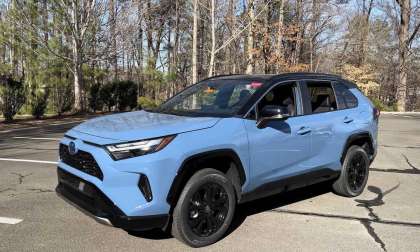 2022 Toyota RAV4 Hybrid XSE Cavalry Blue profile front end