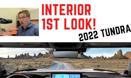 2022 Toyota Tundra interior multimedia apple carplay