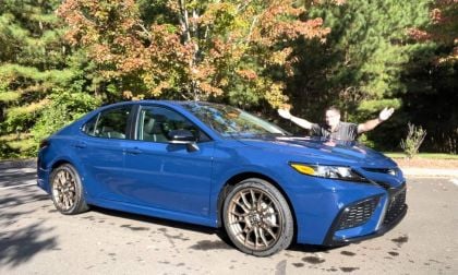 2023 Toyota Camry SE Nightshade Reservoir Blue front end profile view
