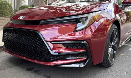2023 Toyota Corolla Hybrid Ruby Flare Pearl front end